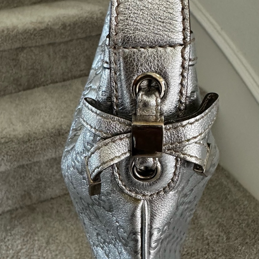 Gucci Silver Monogram Shoulder Bag - Picture 8 of 12